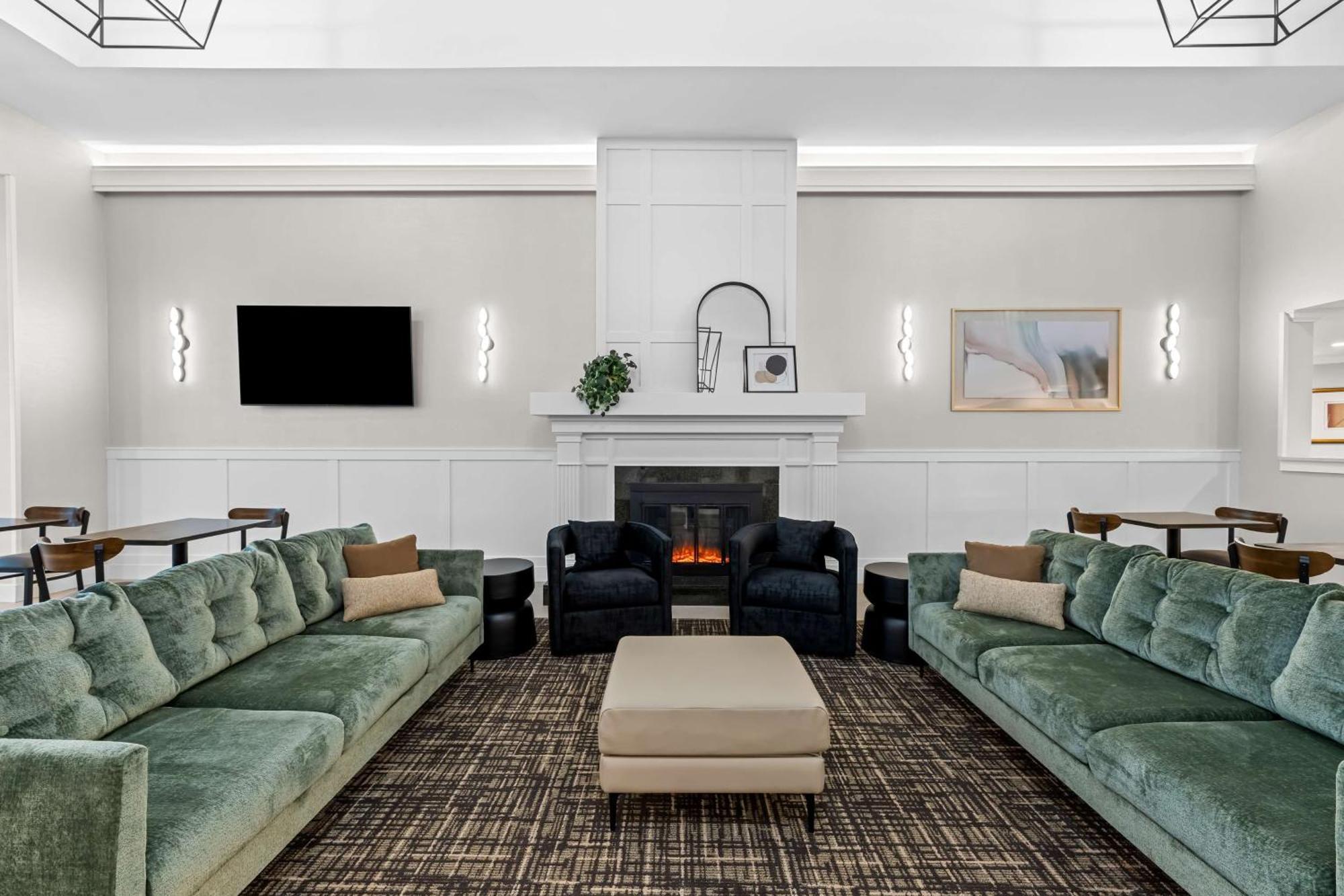 Best Western Plus Puyallup Hotel Bagian luar foto
